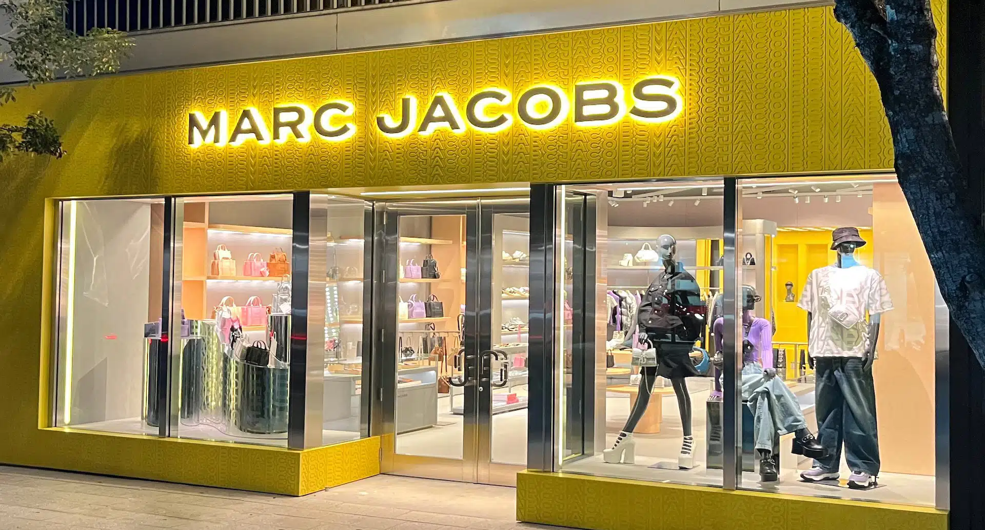Banner 1 - Marc Jacobs United Kingdom