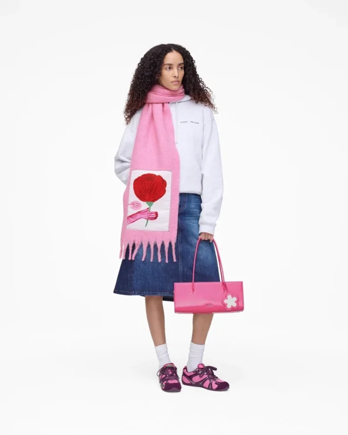 David Shrigley X Marc Jacobs Oh Rose Wool Scarf David Shrigley X Marc Jacobs Oh Rose Wool Scarf