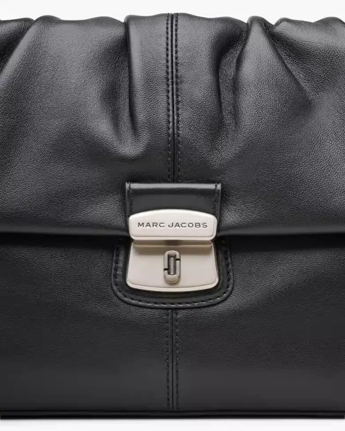The Cristina Messenger
