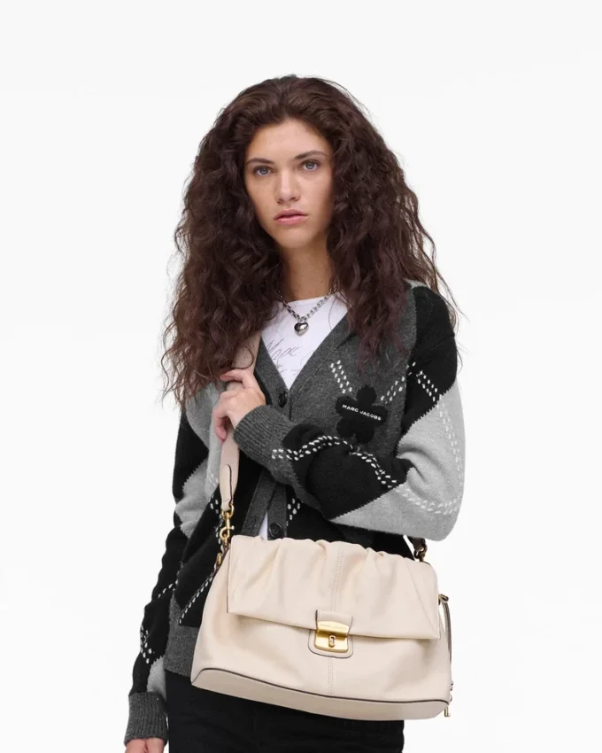 The Cristina Messenger